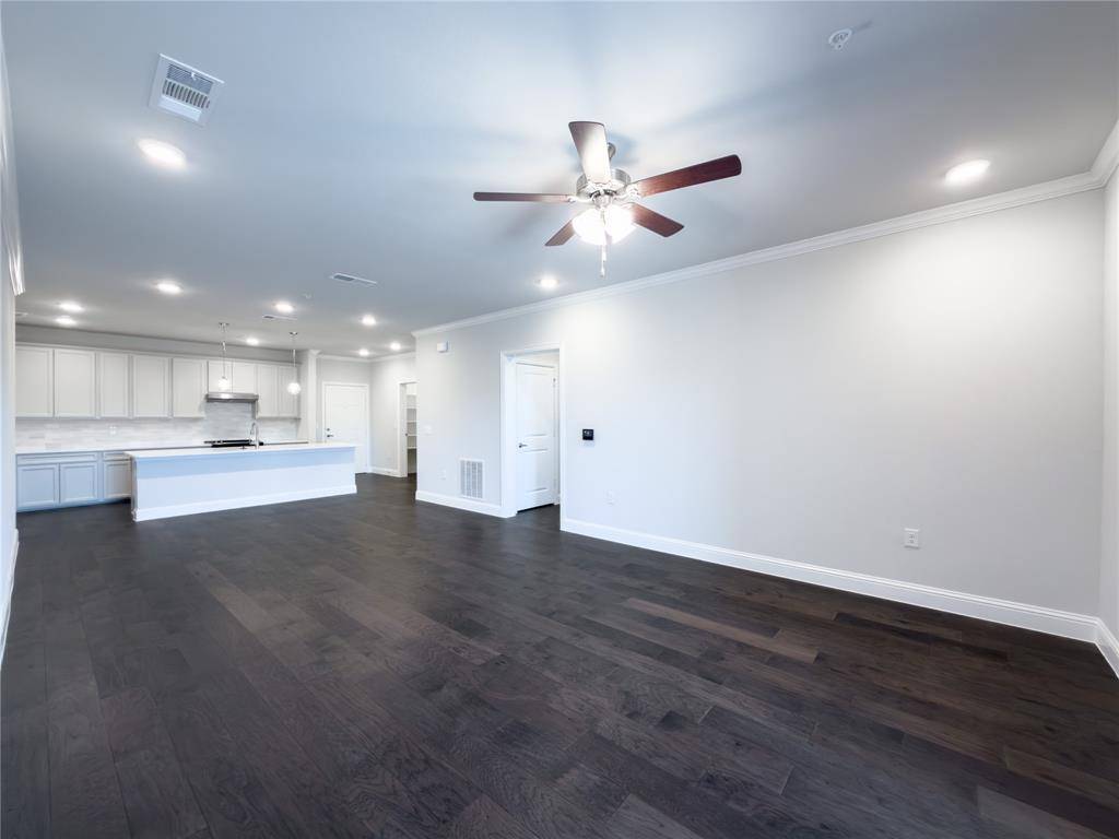 Allen, TX 75013,651 N Watters Road #4202