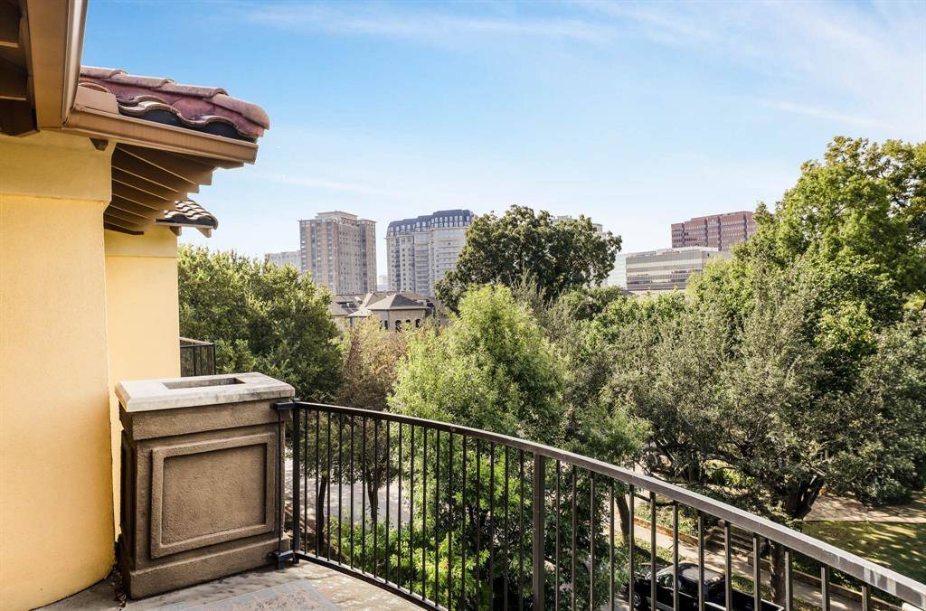 Dallas, TX 75219,3818 Holland Avenue #304