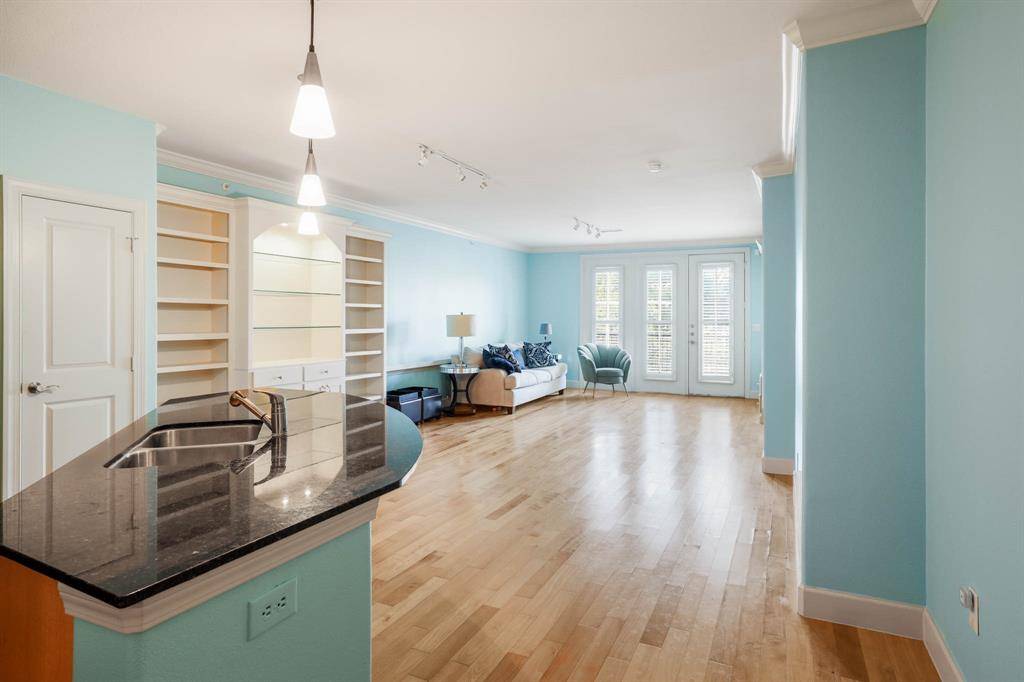 Dallas, TX 75219,3818 Holland Avenue #304