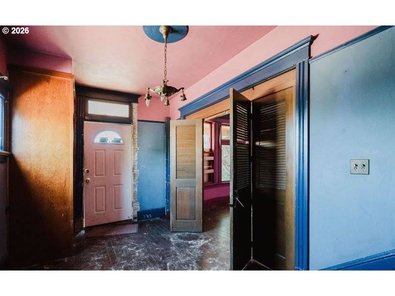 Portland, OR 97209,2037 NW 21ST AVE