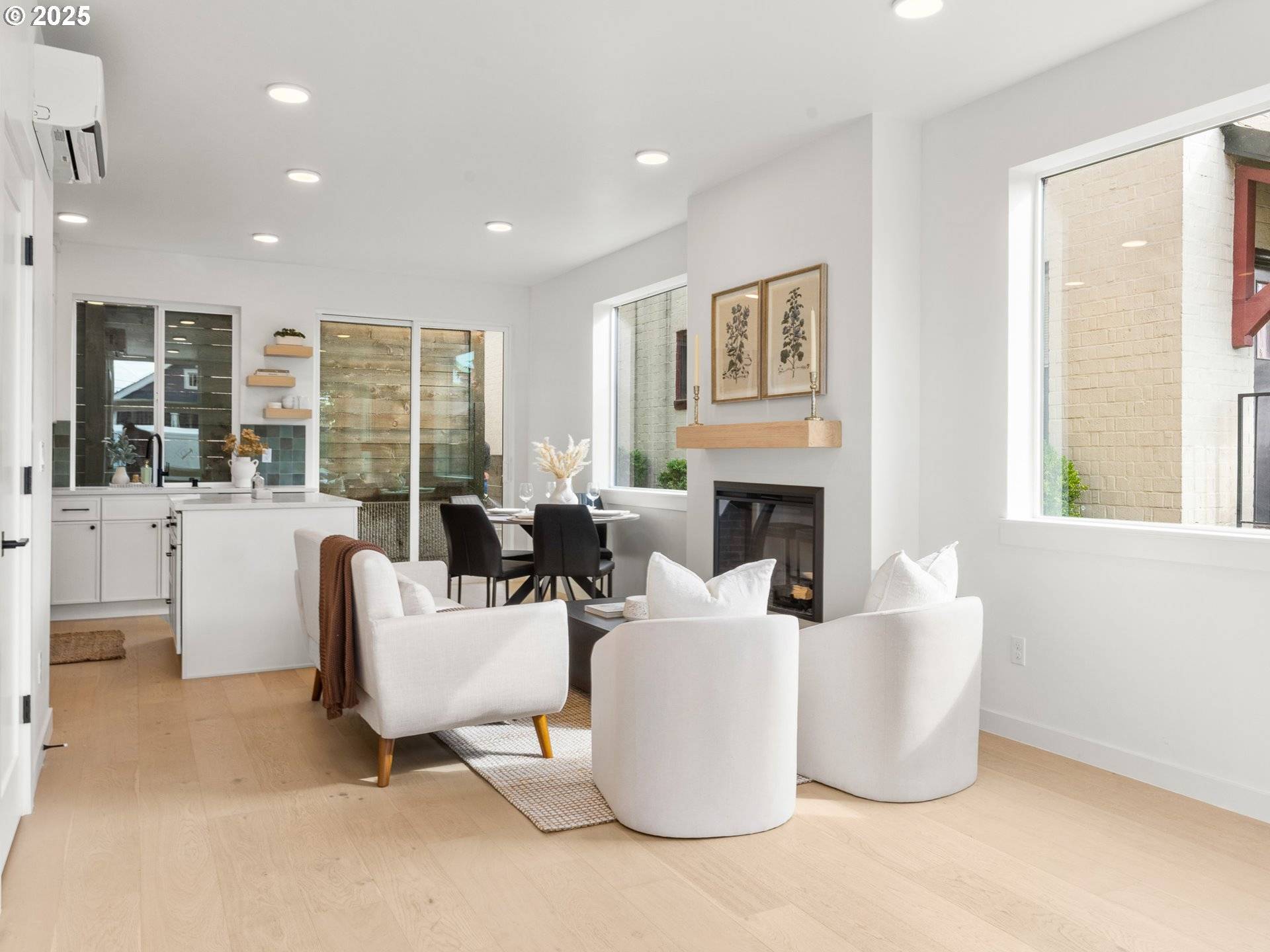 Vancouver, WA 98663,1911 Broadway ST