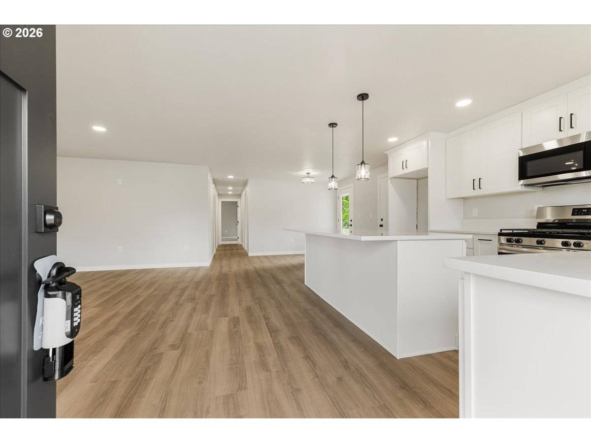 Canby, OR 97013,795 NW 6TH AVE