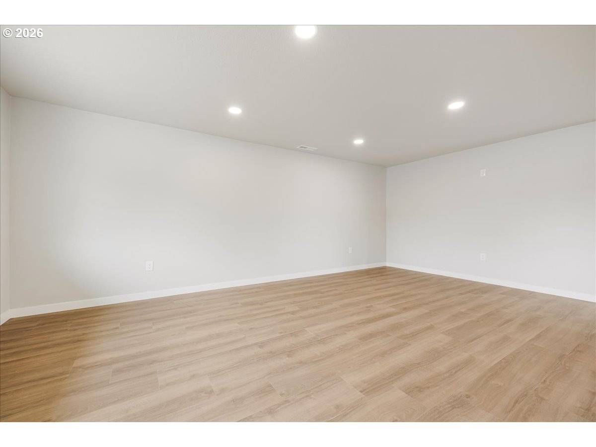 Canby, OR 97013,795 NW 6TH AVE