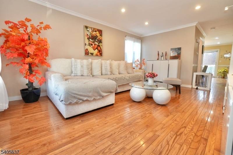 Belleville Twp., NJ 07109,78 Jannarone St Unit B #B