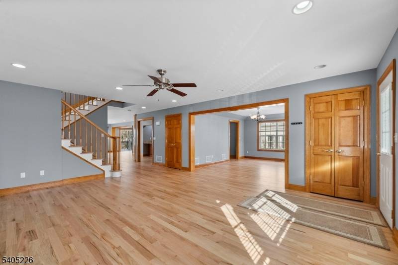 Roxbury Twp., NJ 07876,8 Kenvil Ave