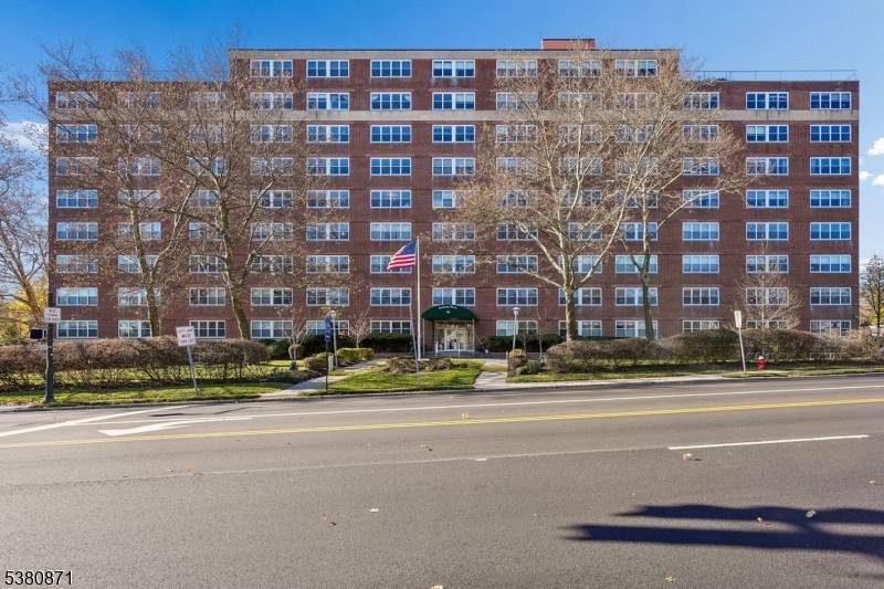 Glen Ridge Boro Twp., NJ 07028,926 Bloomfield Ave #5B