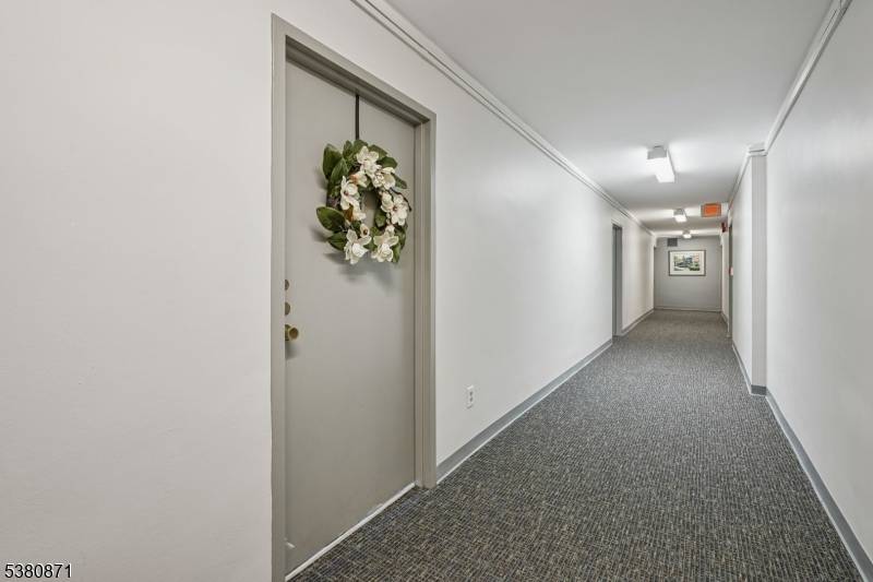 Glen Ridge Boro Twp., NJ 07028,926 Bloomfield Ave #5B