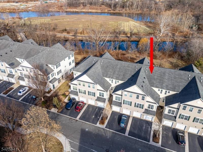 South Bound Brook Boro, NJ 08880,9 Swing Bridge Ln