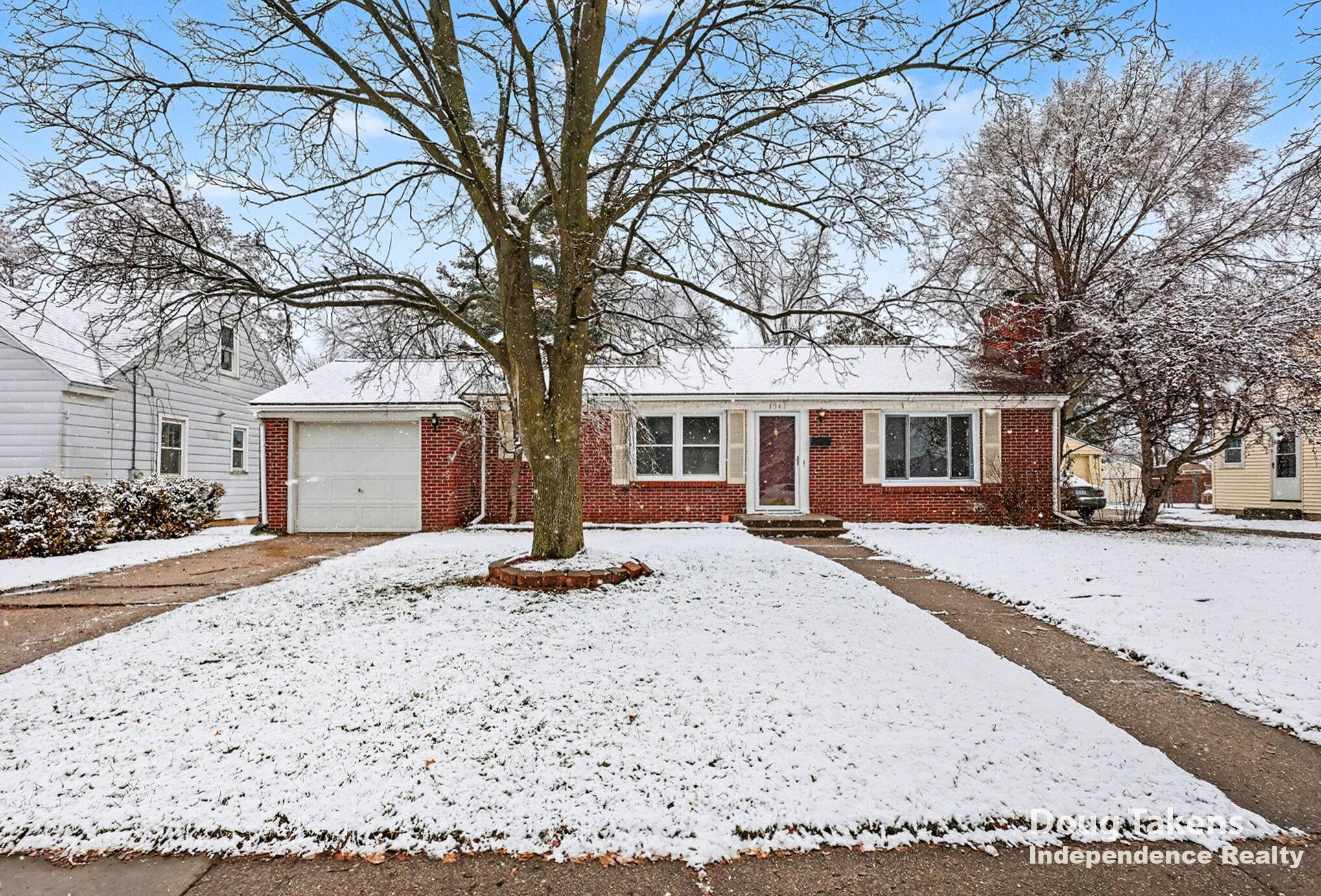 Grand Rapids, MI 49505,1047 Ellsmere ST NE