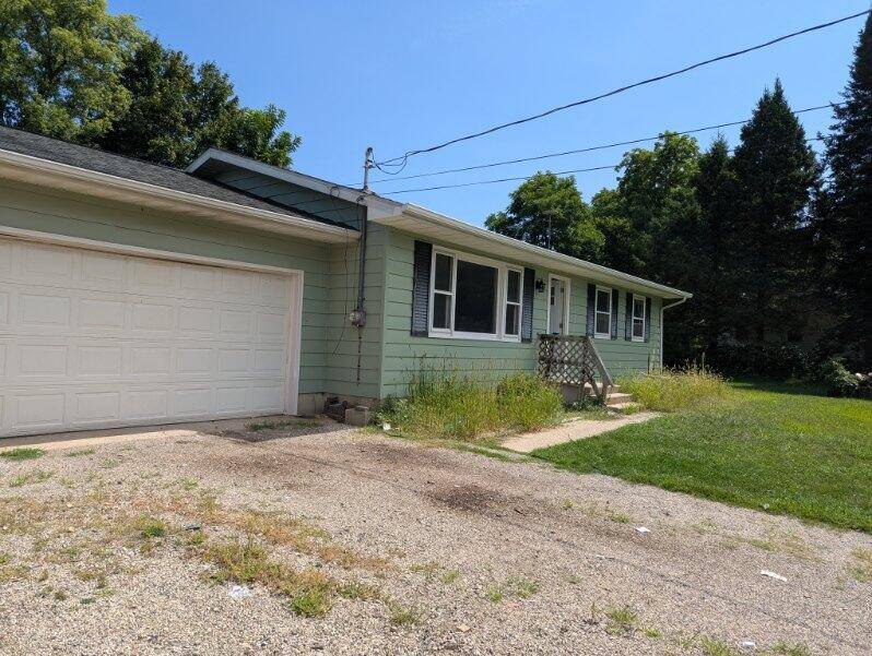 Hastings, MI 49058,2101 Maple LN