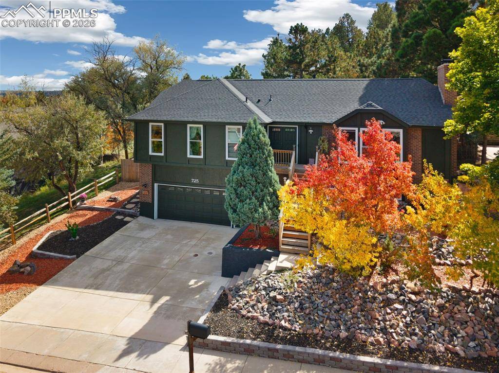 Colorado Springs, CO 80919,725 N Grey Eagle CIR