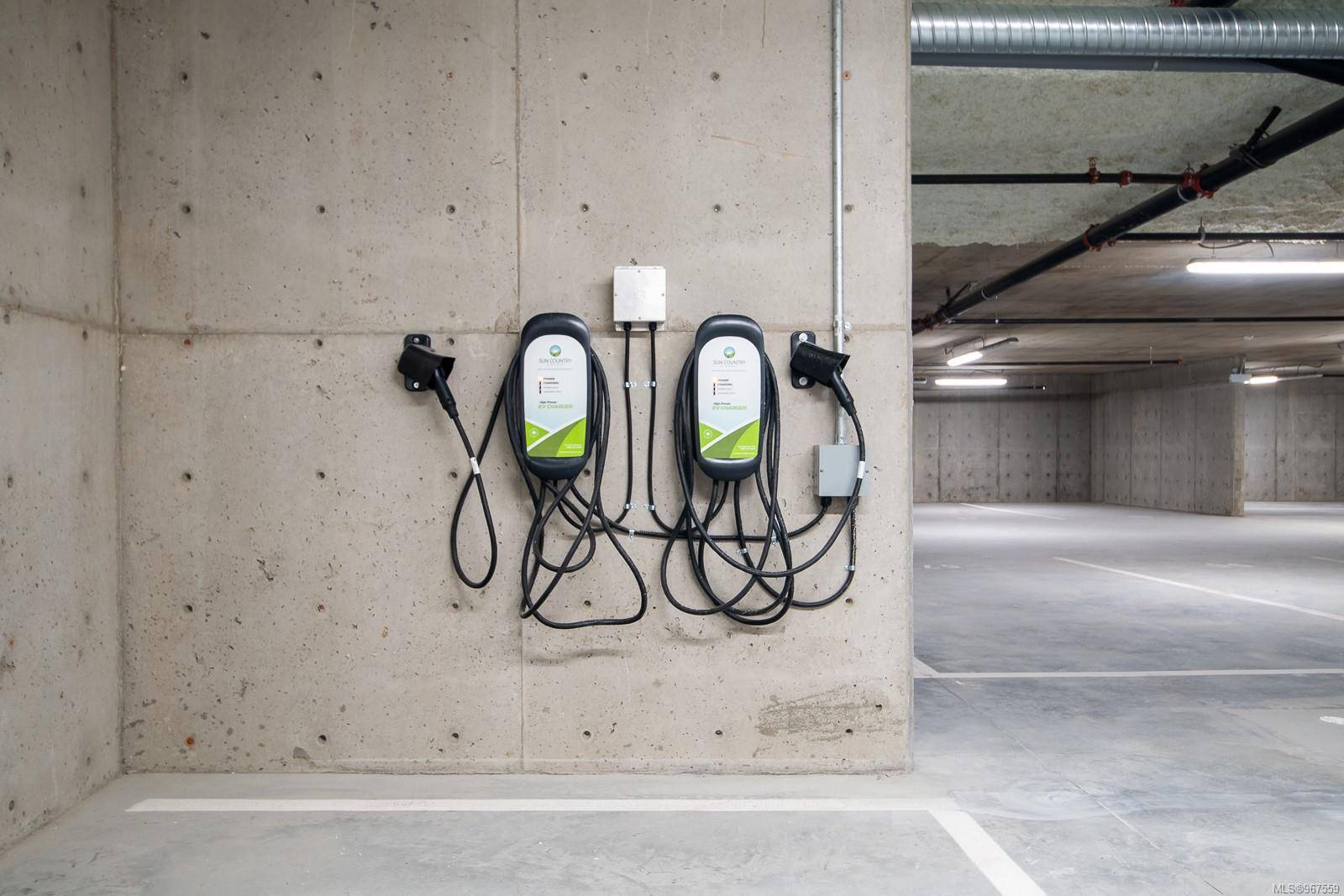 Nanaimo, BC V9T 2H3,4474 Wellington Rd #301