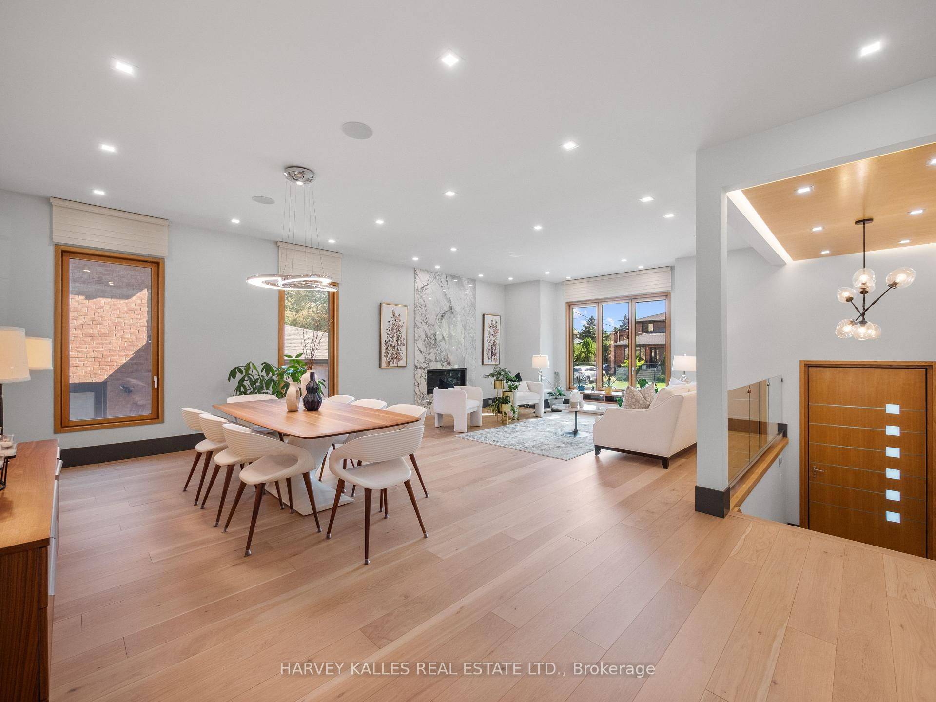 Toronto C07, ON M2N 1T2,170 Burndale AVE