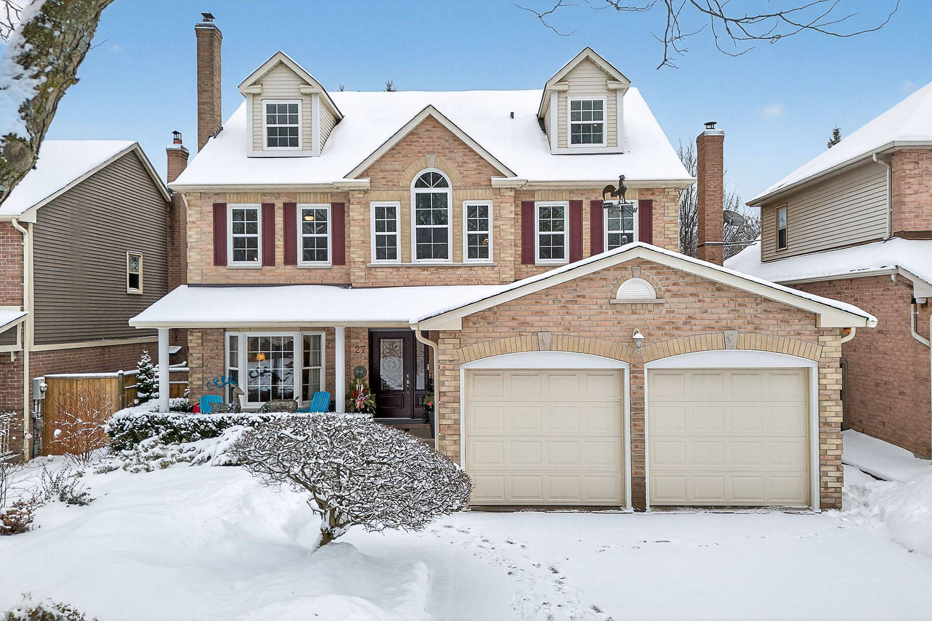 Whitby, ON L1P 1L5,27 Kennett DR