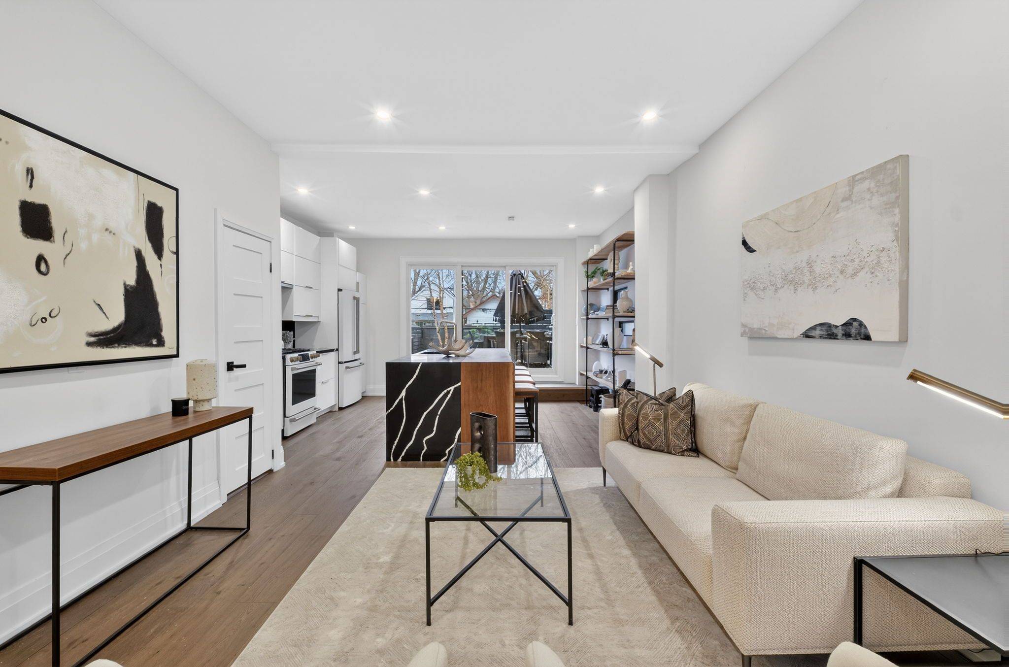 Toronto E01, ON M4J 4V3,143 Parkmount RD