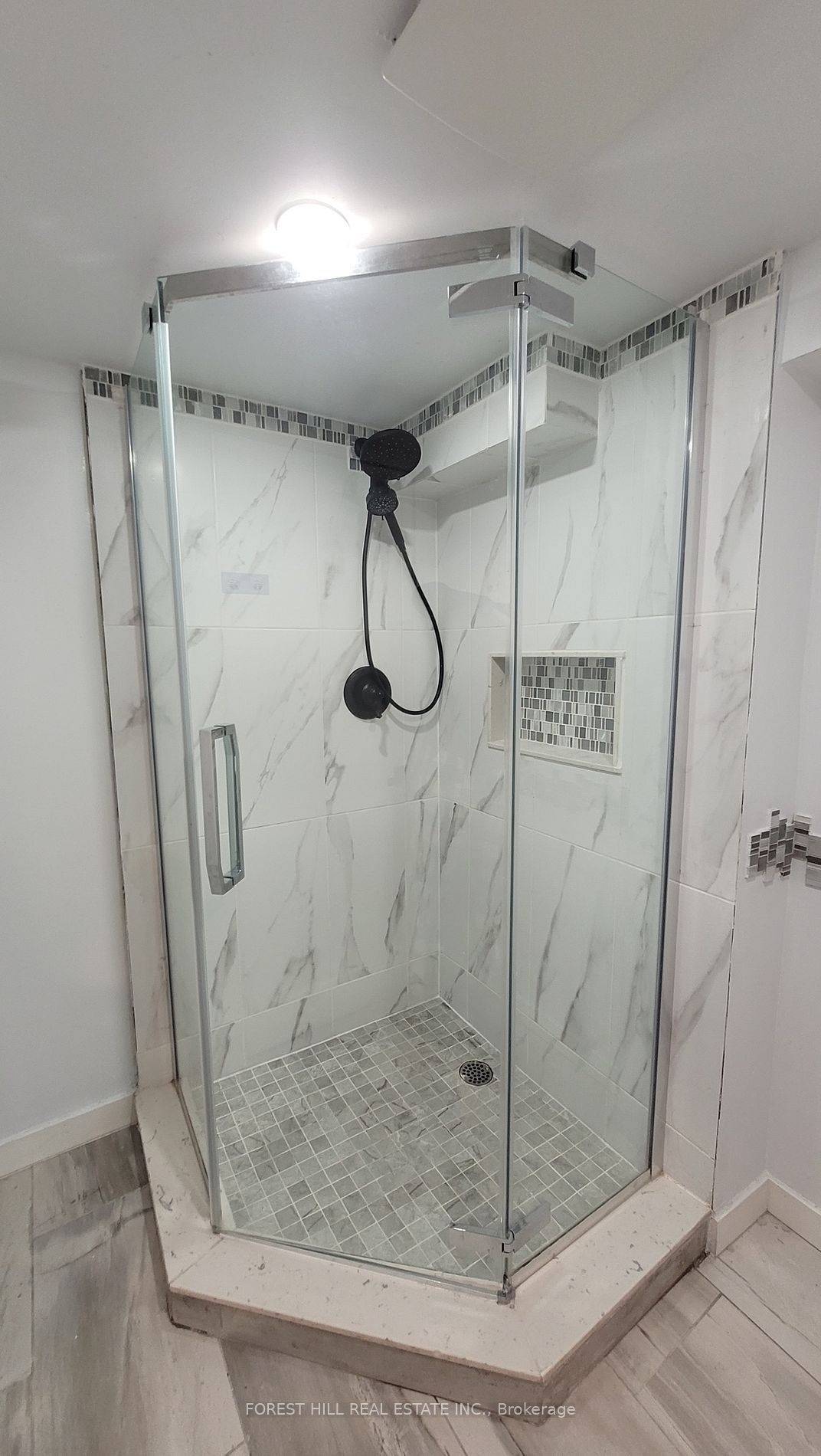 Oshawa, ON L1G 3J5,99 Switzer DR #Basement