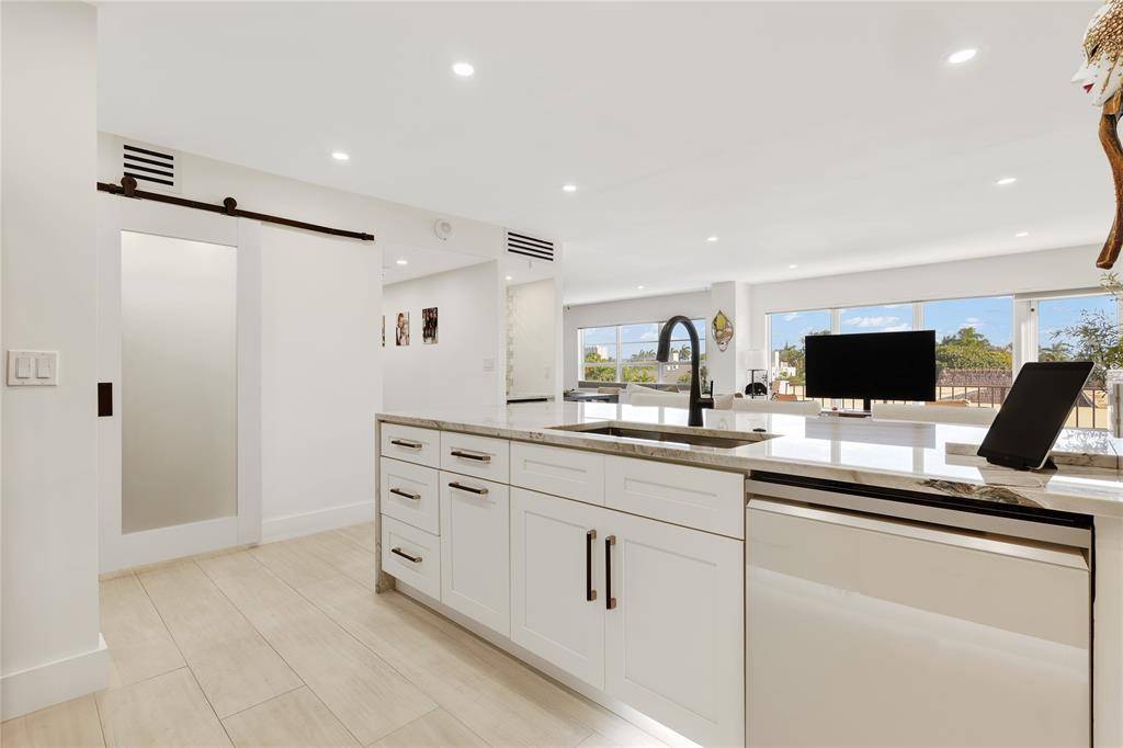 Fort Lauderdale, FL 33301,2500 E Las Olas Blvd #307