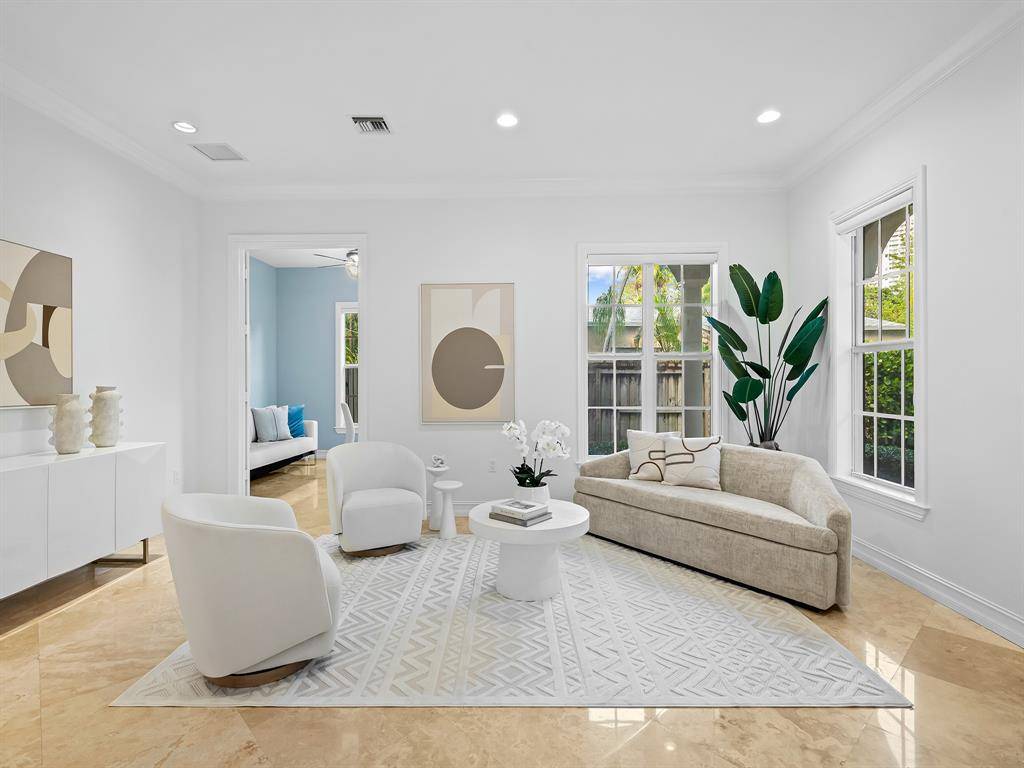 Fort Lauderdale, FL 33301,810 SE 5th Ct