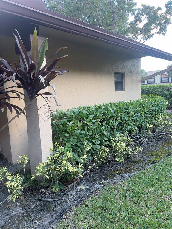 Pompano Beach, FL 33066,2627 N Carambola Cir N.#1713