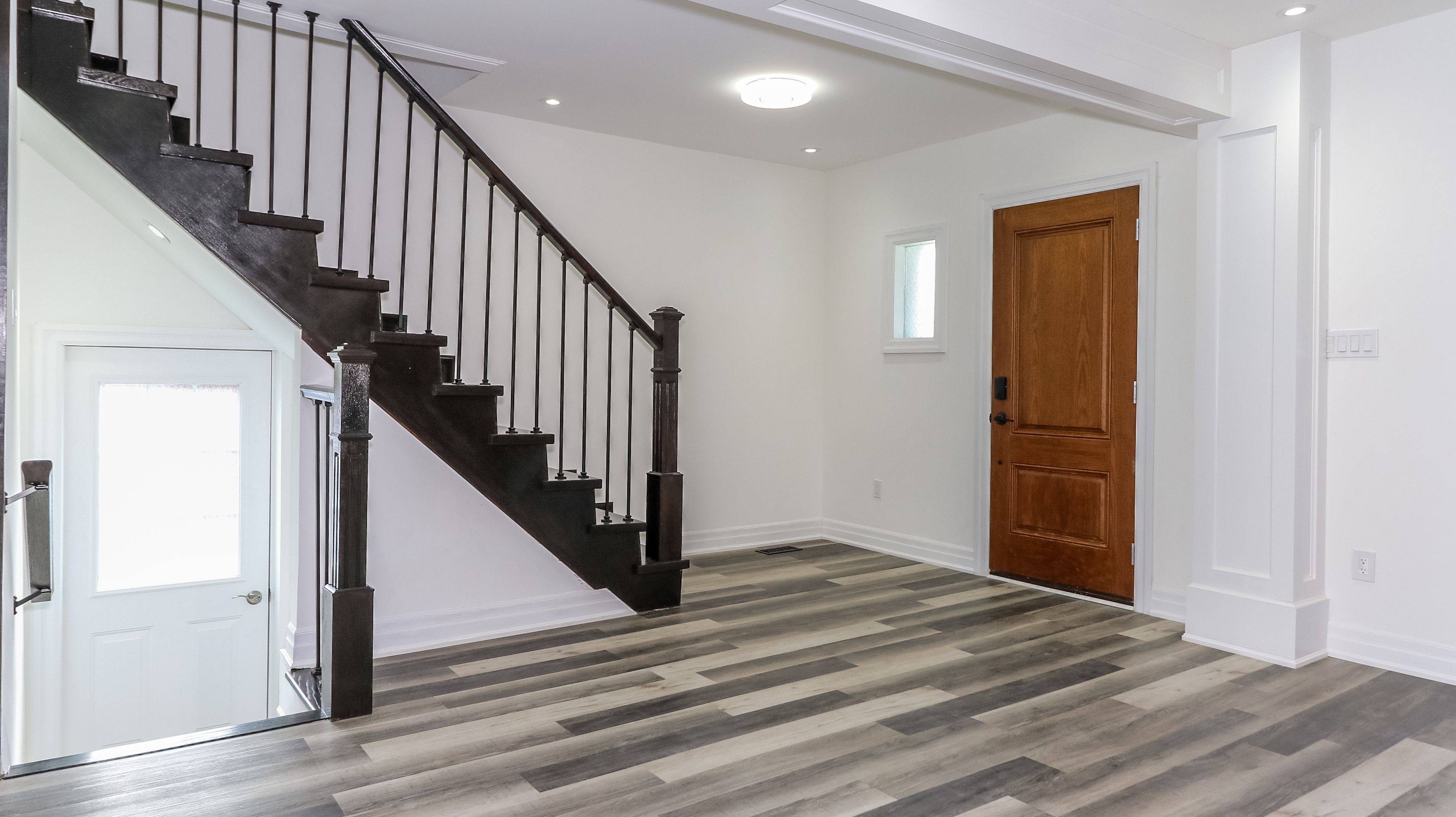 Barrie, ON L4N 1T8,35 Toronto ST