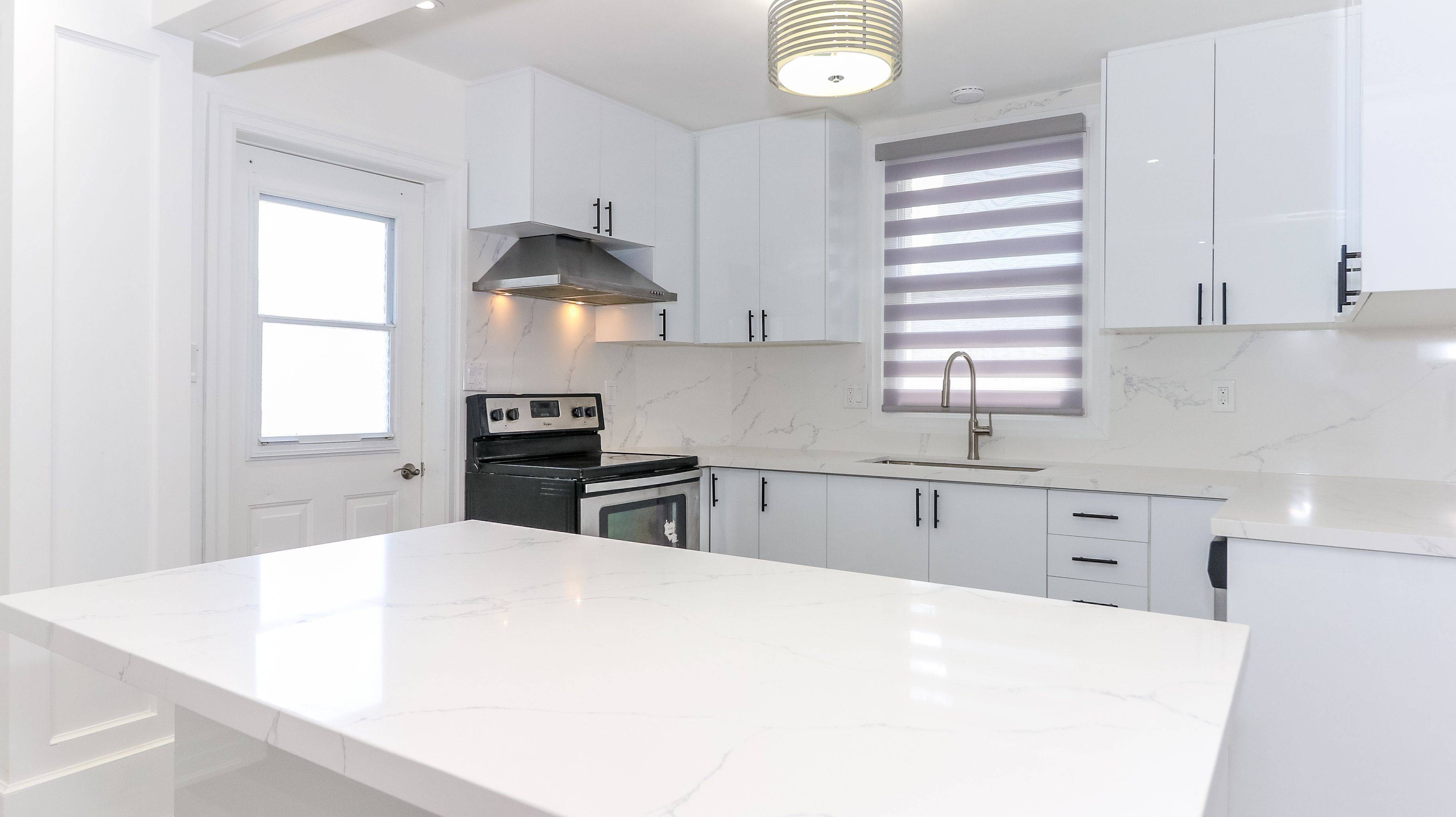 Barrie, ON L4N 1T8,35 Toronto ST