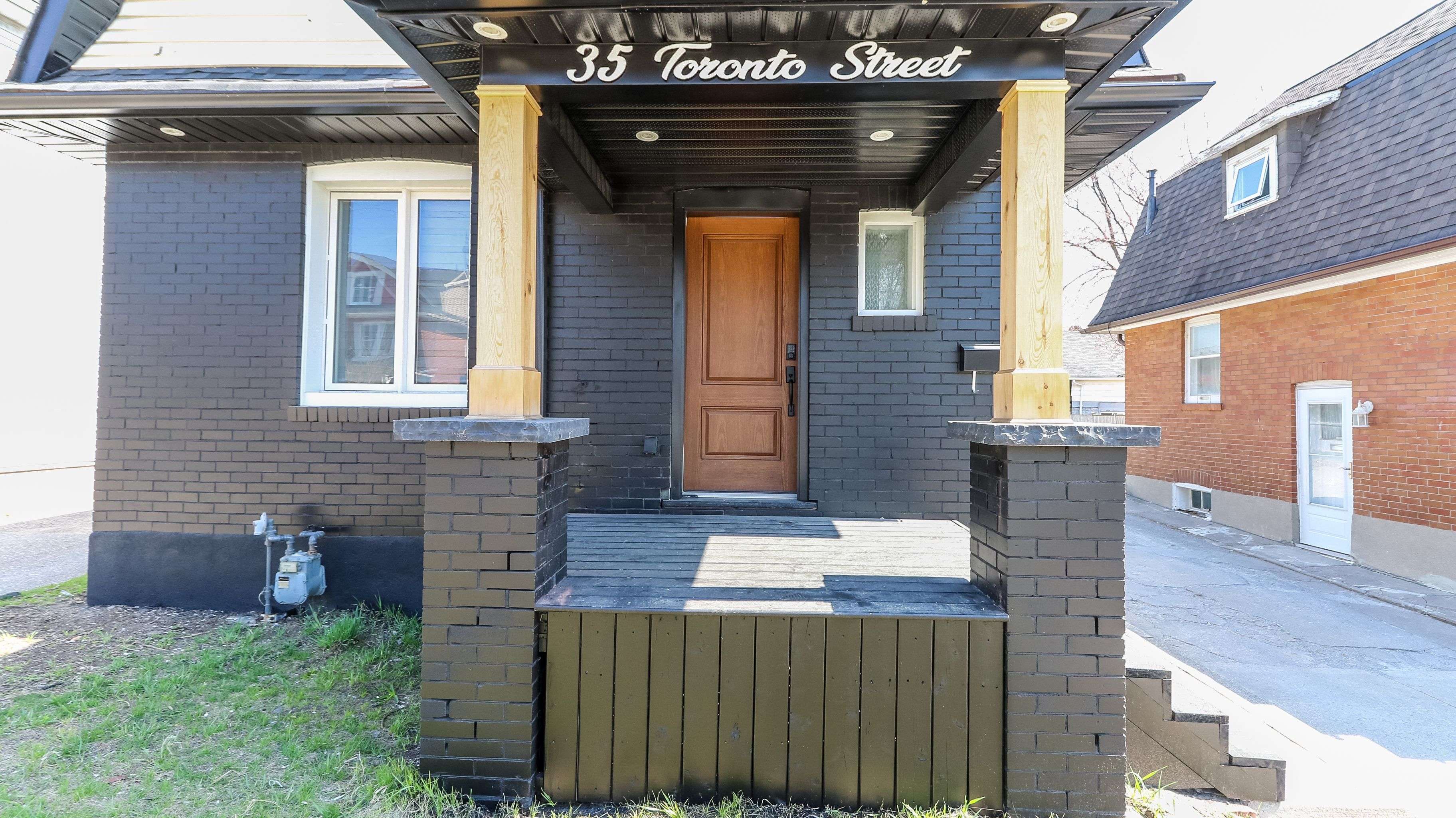 Barrie, ON L4N 1T8,35 Toronto ST