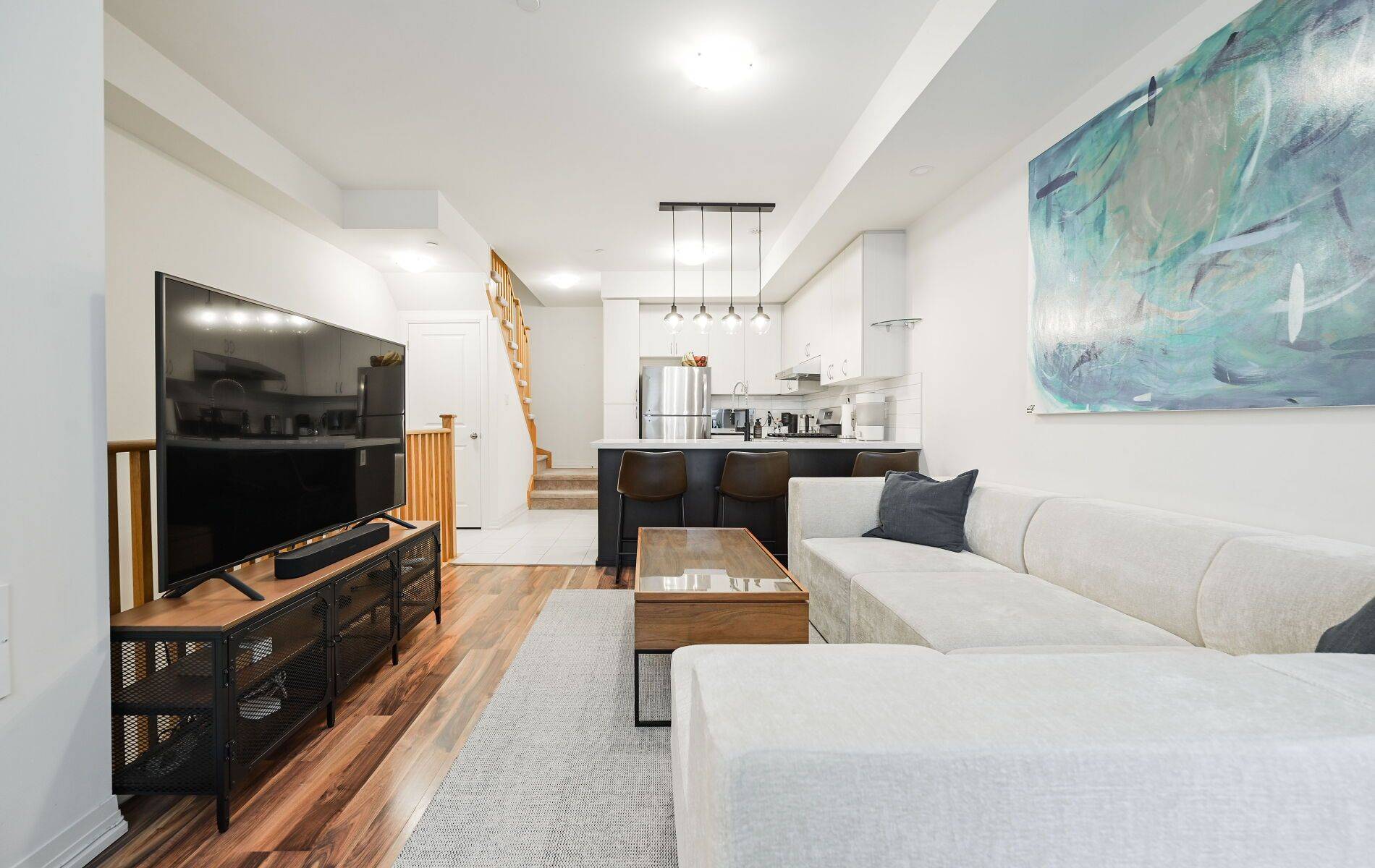 Mississauga, ON L5J 0B3,2232 Bromsgrove RD #5