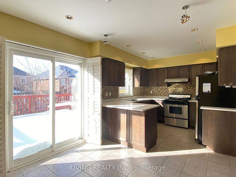 Mississauga, ON L5V 2G5,6360 Newcombe DR