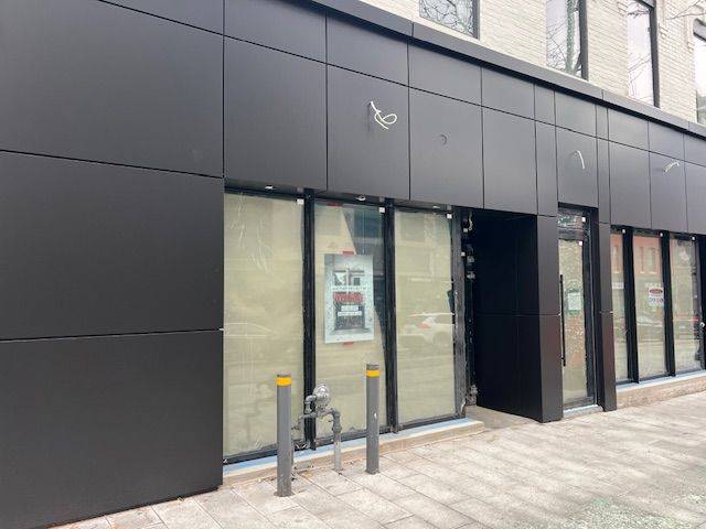 Brampton, ON L6W 2A7,39 Queen ST E