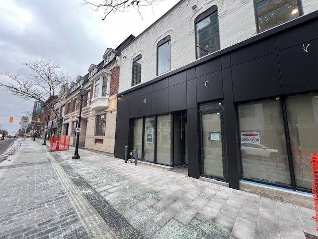 Brampton, ON L6W 2A7,39 Queen ST E