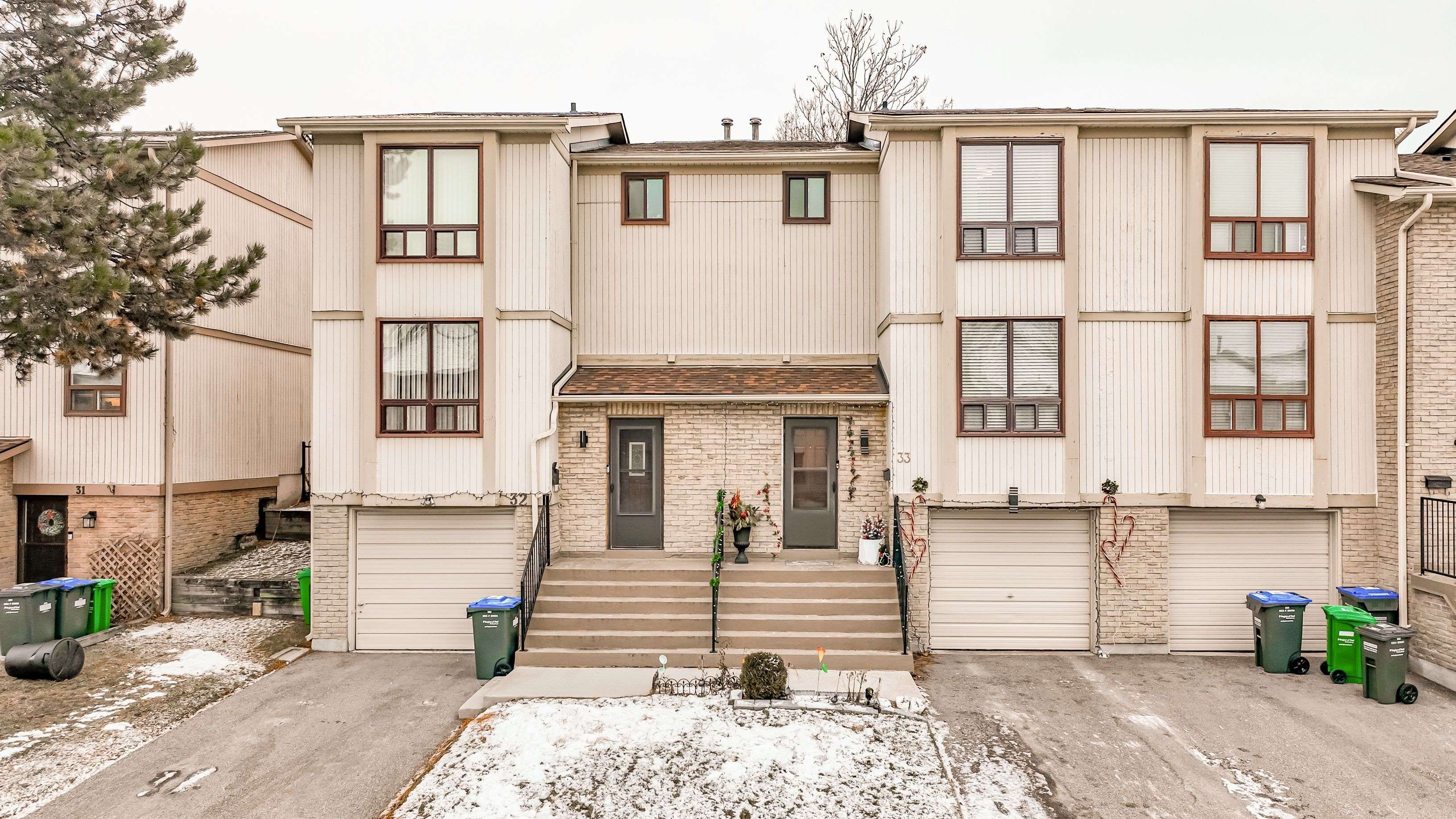 Brampton, ON L6S 3K2,33 Guildford CRES #33