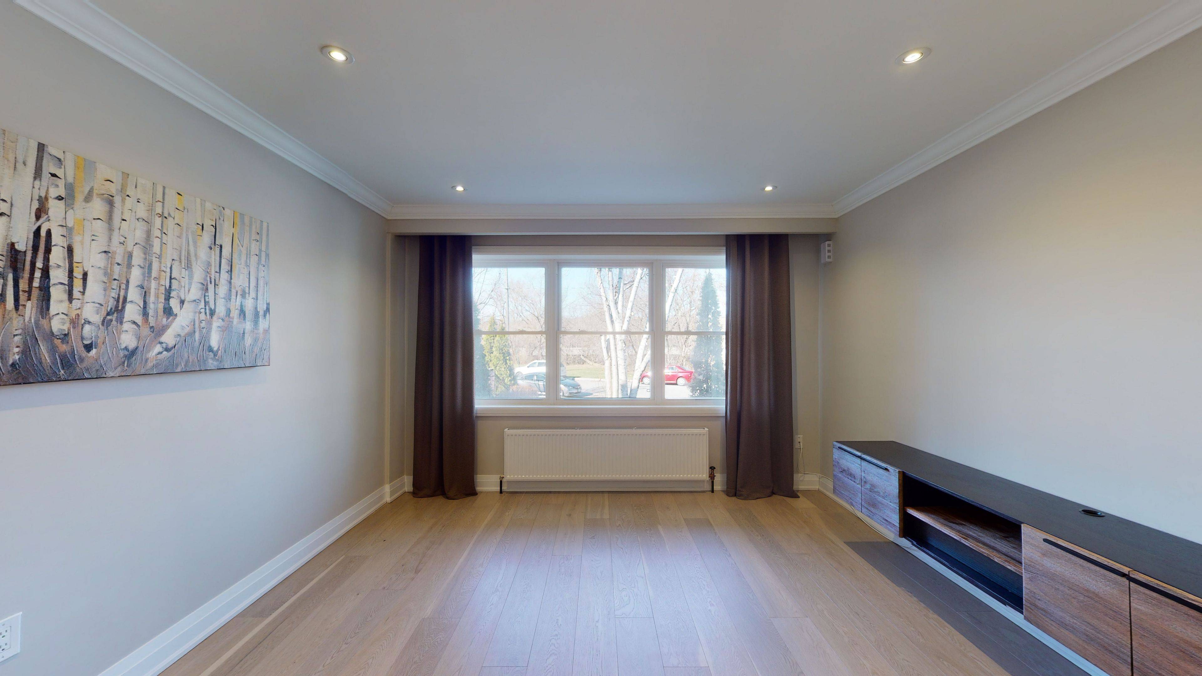 Toronto W03, ON M6N 4L1,295 Scarlett RD #1