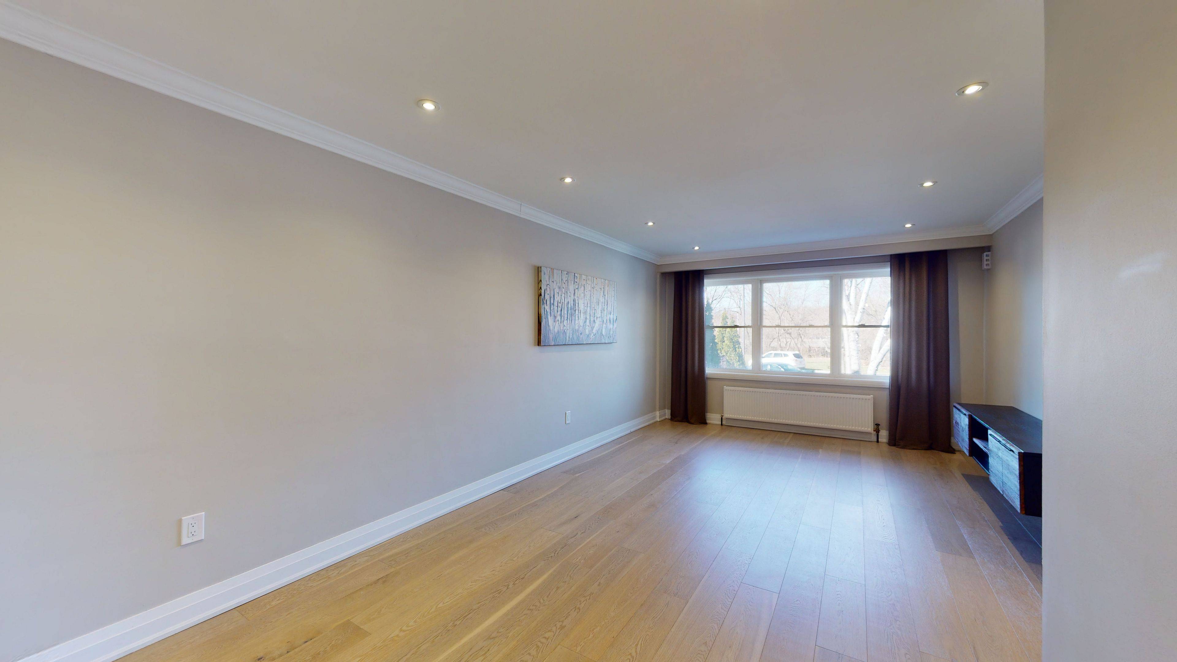 Toronto W03, ON M6N 4L1,295 Scarlett RD #1