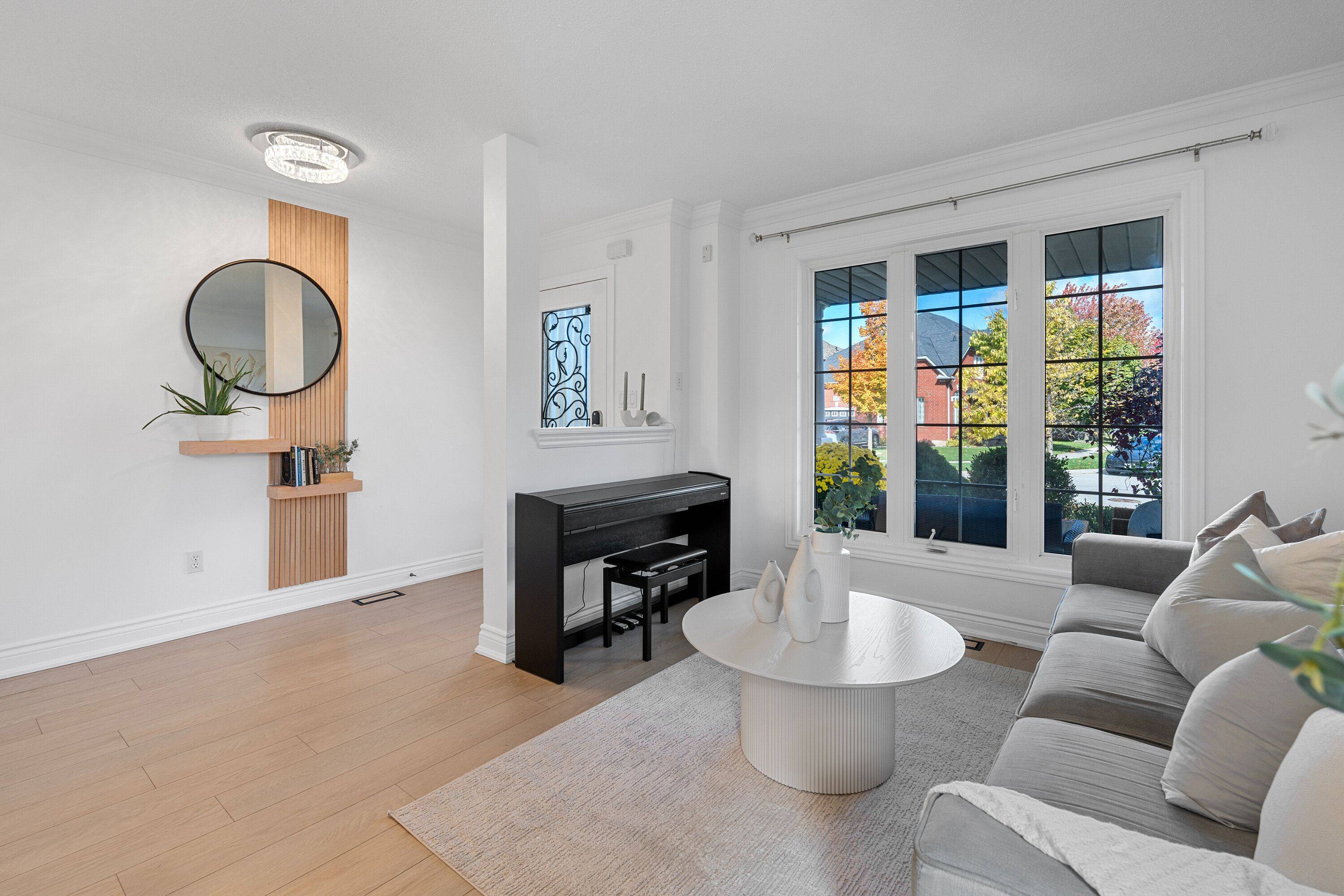 Oakville, ON L6M 4C9,2182 Meadowglen DR