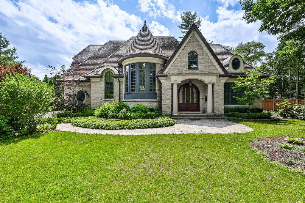 Mississauga, ON L5G 3Z1,1476 Carmen DR