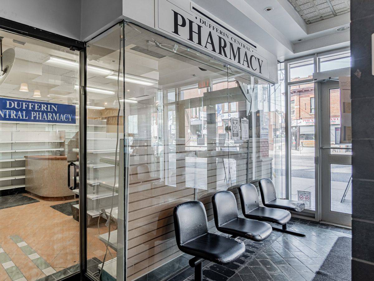 Toronto W03, ON M6H 4H5,1649 Dufferin ST #101