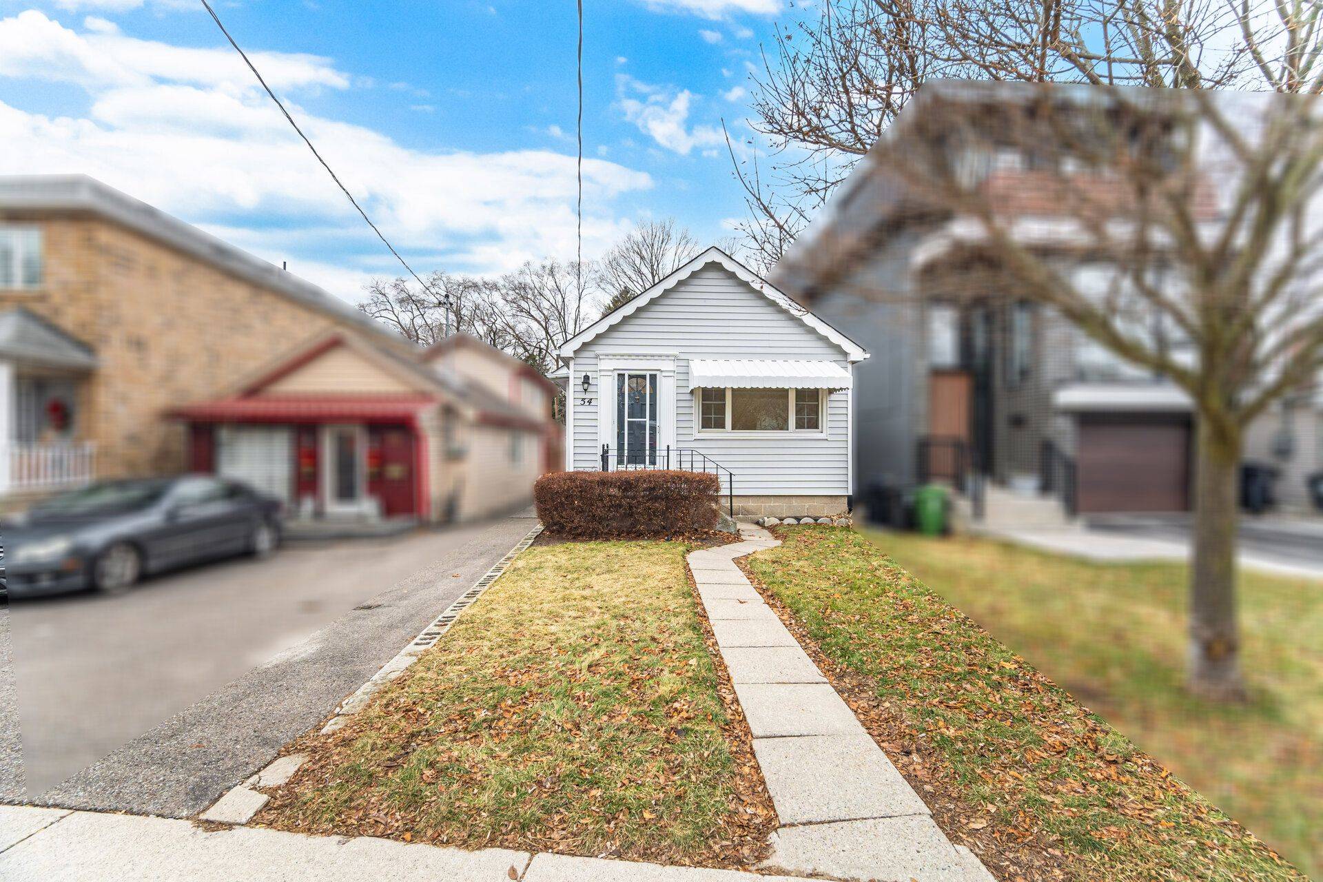 Toronto W06, ON M8W 3E9,54 Thirty First ST