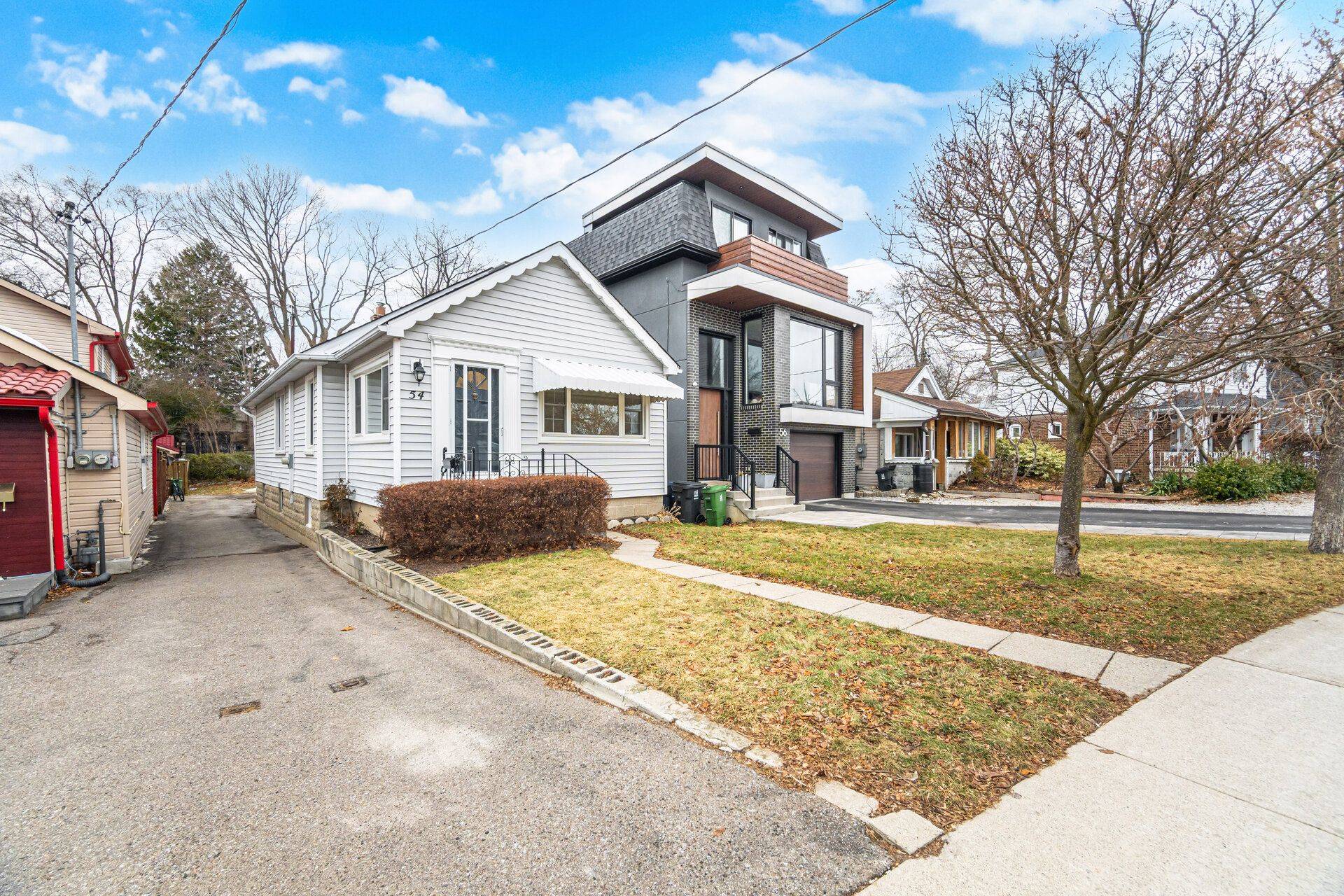 Toronto W06, ON M8W 3E9,54 Thirty First ST