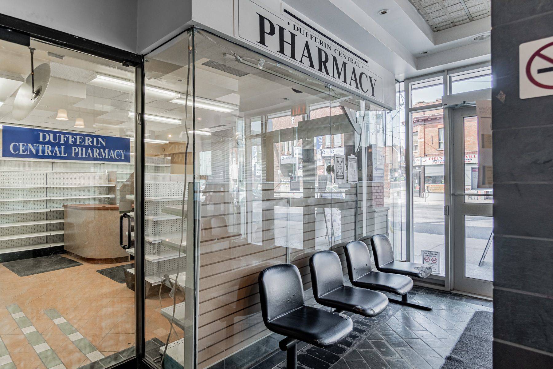 Toronto W03, ON M6H 4H5,1649 Dufferin ST