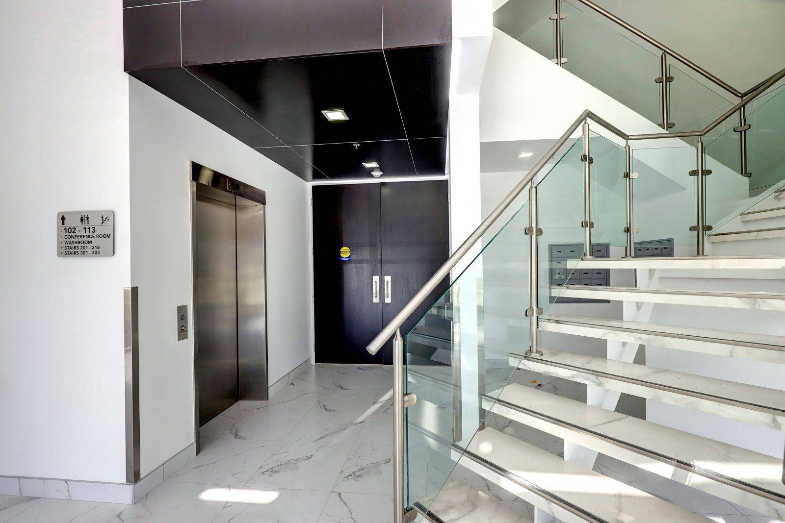 Mississauga, ON L5R 3R1,320 Matheson BLVD W #207