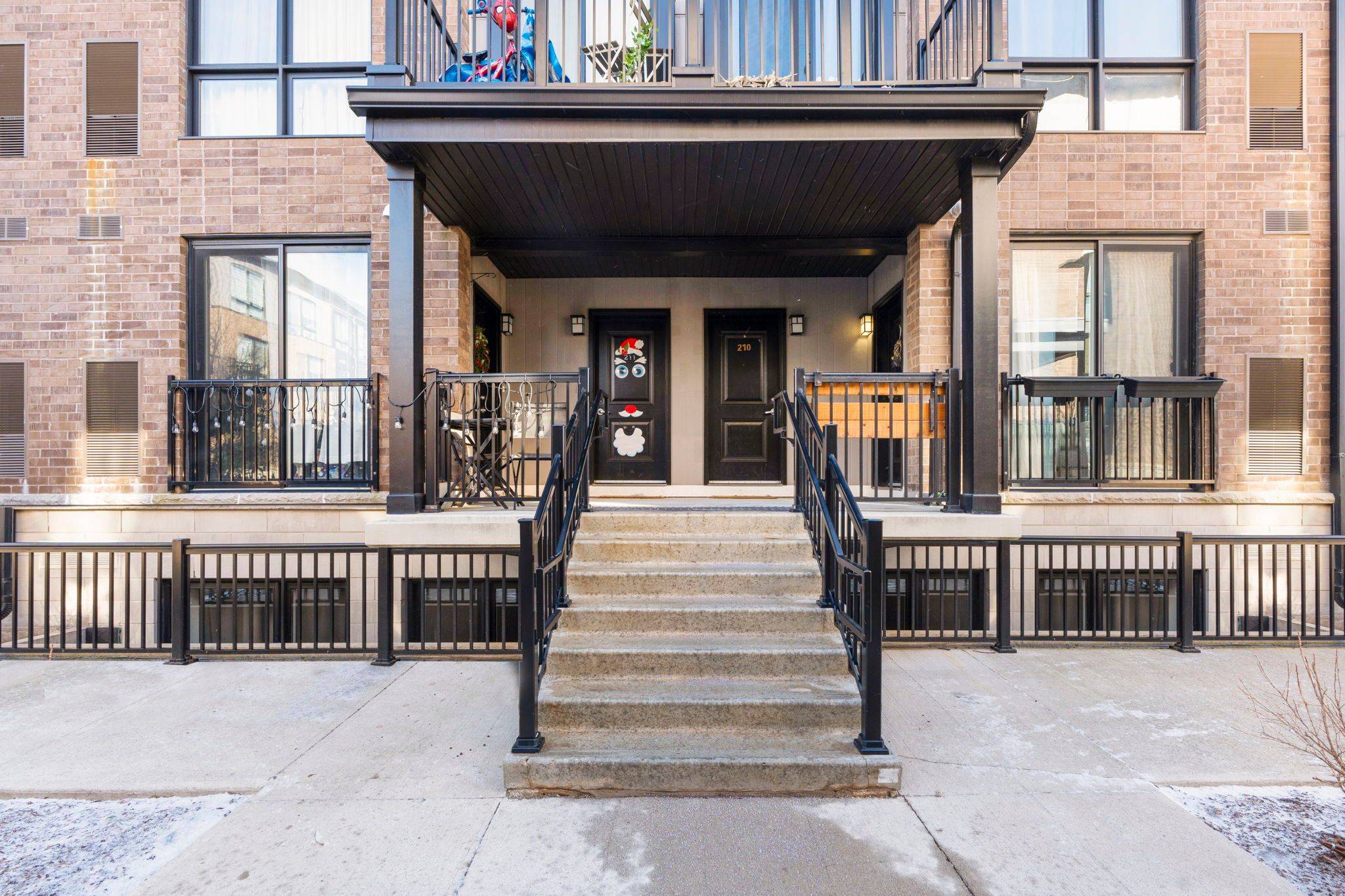 Milton, ON L9T 9K6,1206 Main ST E #110