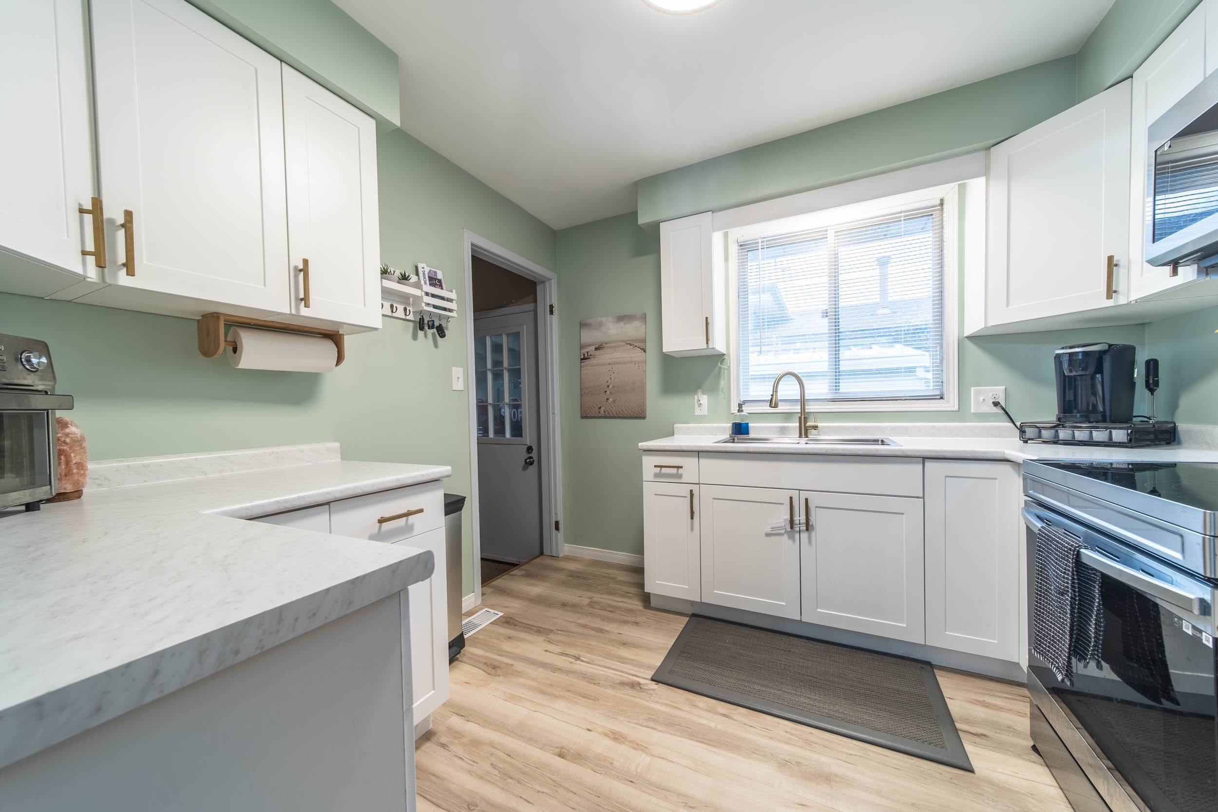 Niagara Falls, ON L2J 4B5,3739 Orlando DR