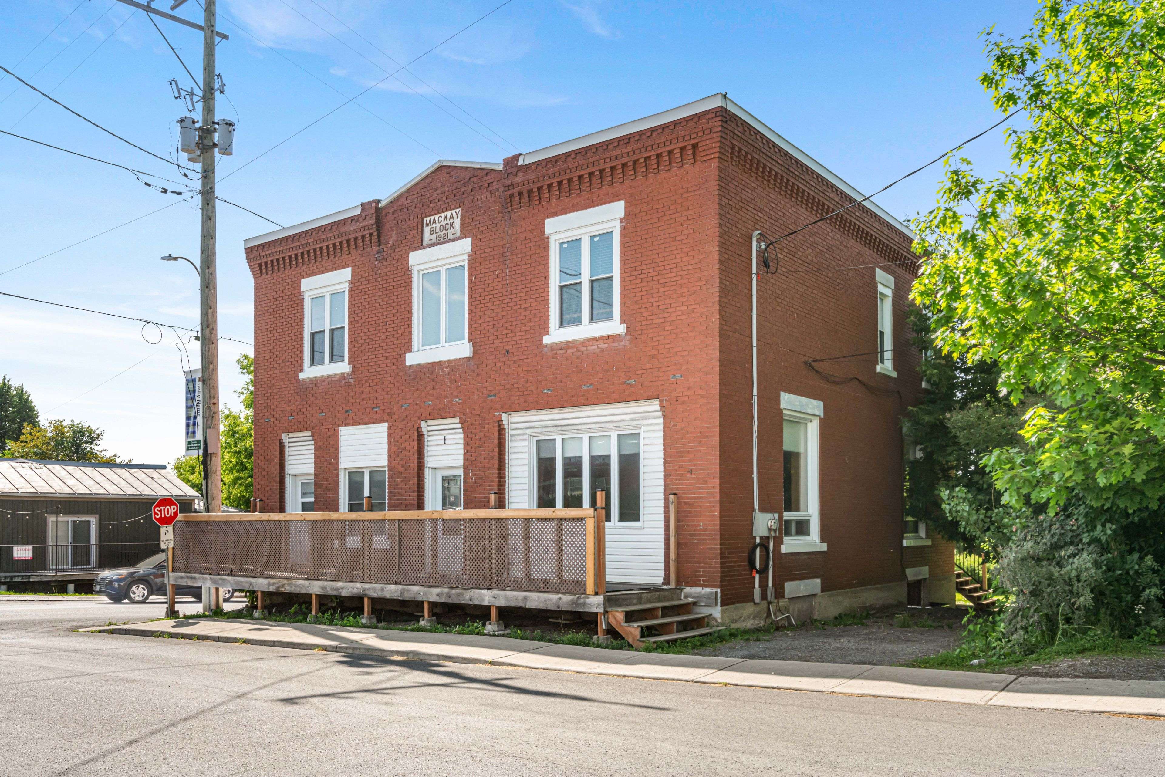 North Glengarry, ON K0C 1T0,1 Mechanic ST E