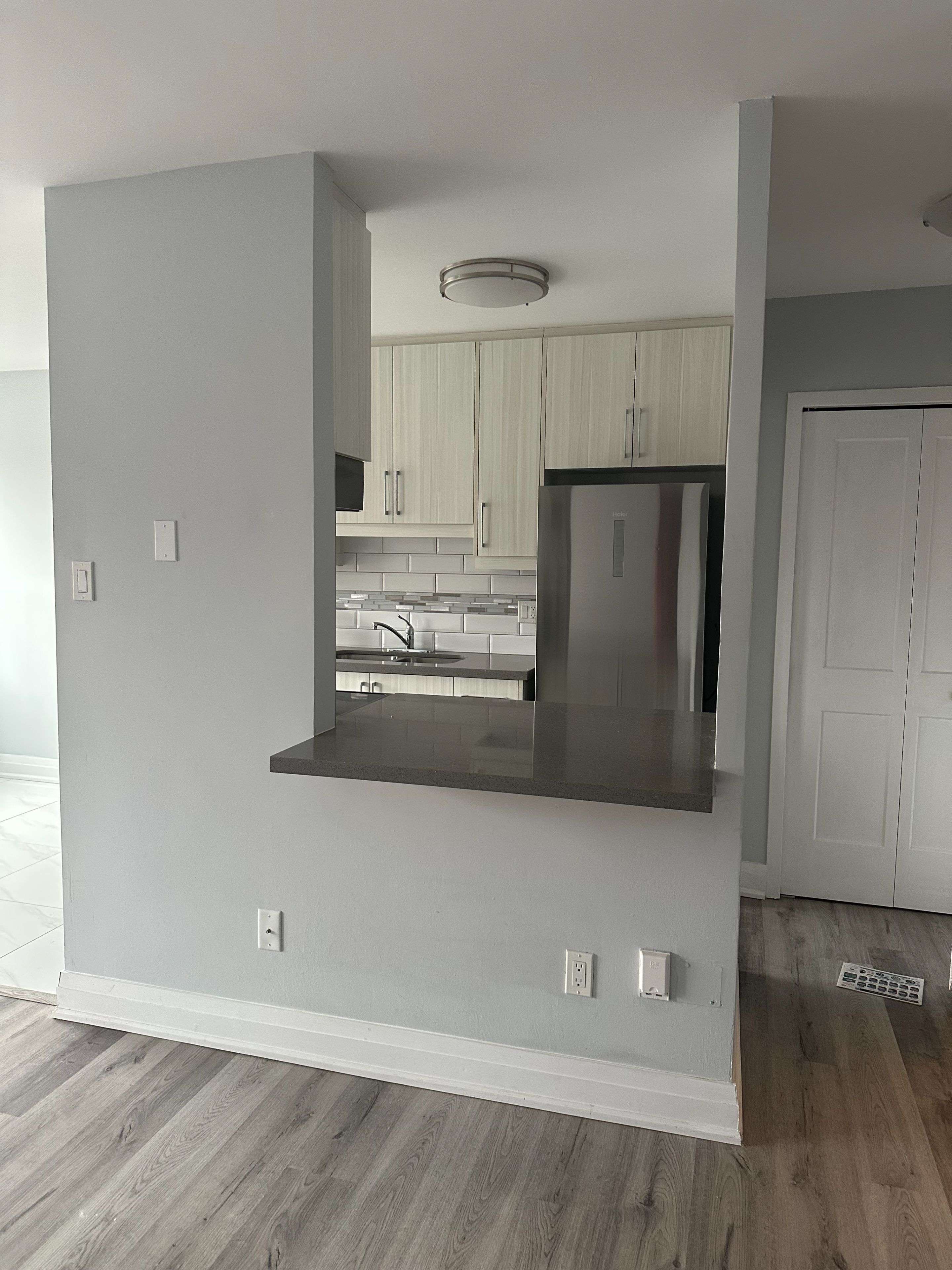 Welland, ON L3C 3B7,579 Clare AVE #310