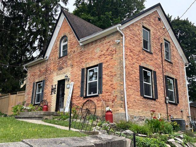 Arran-elderslie, ON N0G 1L0,120 3rd AVE SW