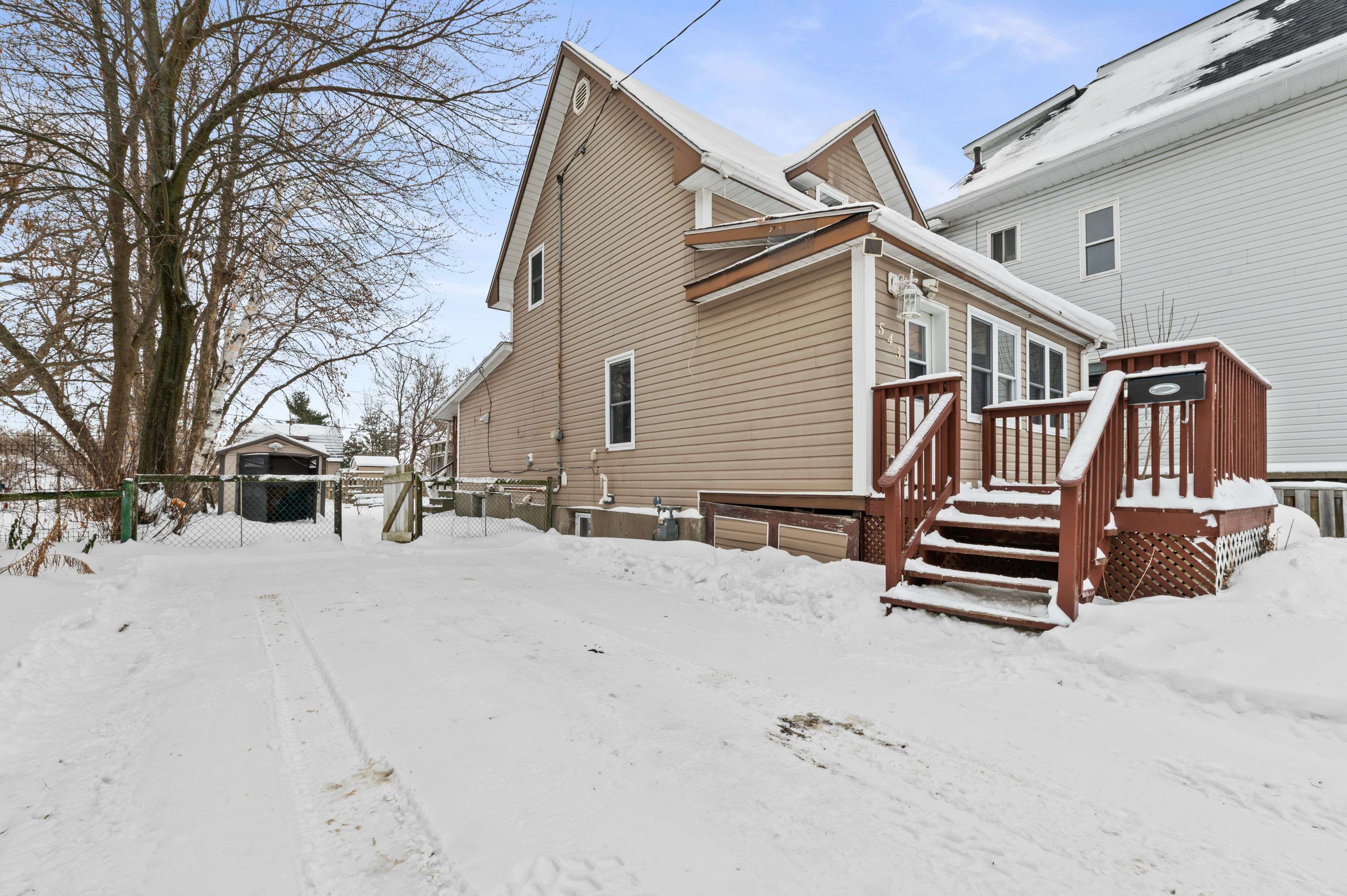 North Bay, ON P1B 1S3,543 HARDY ST