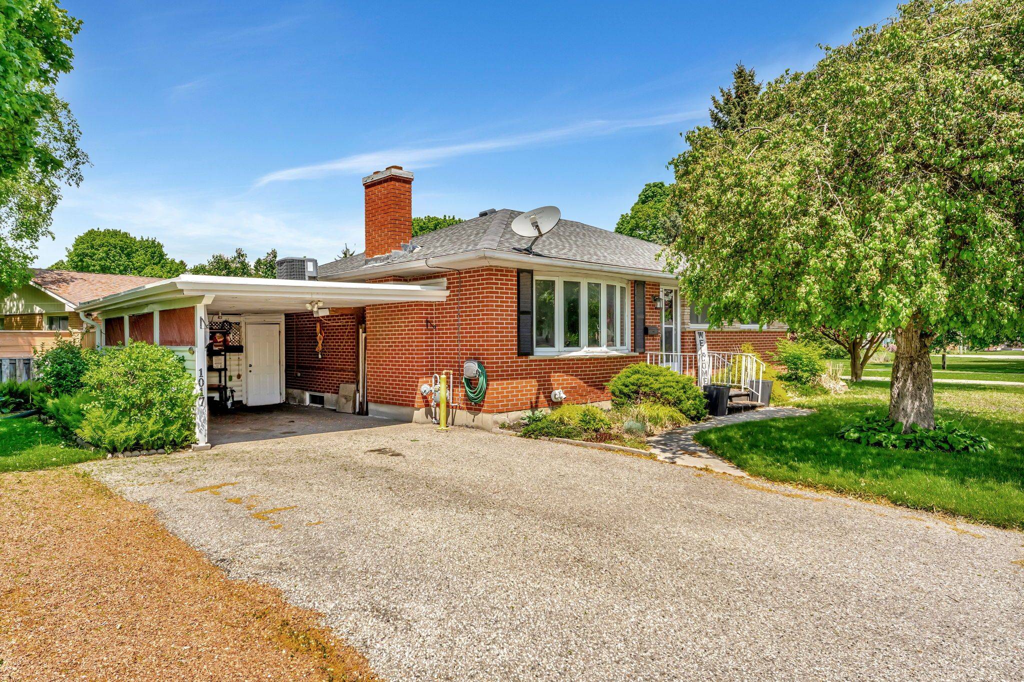 Woodstock, ON N4S 4T3,1017 Braeside ST