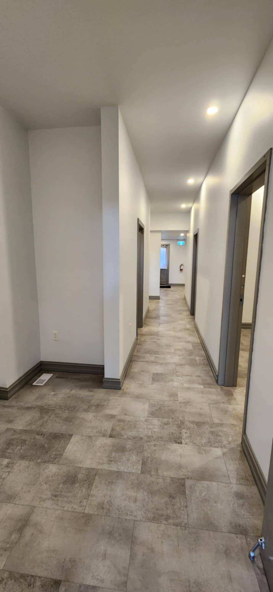 Hanover, ON N4N 1N8,209 10th ST