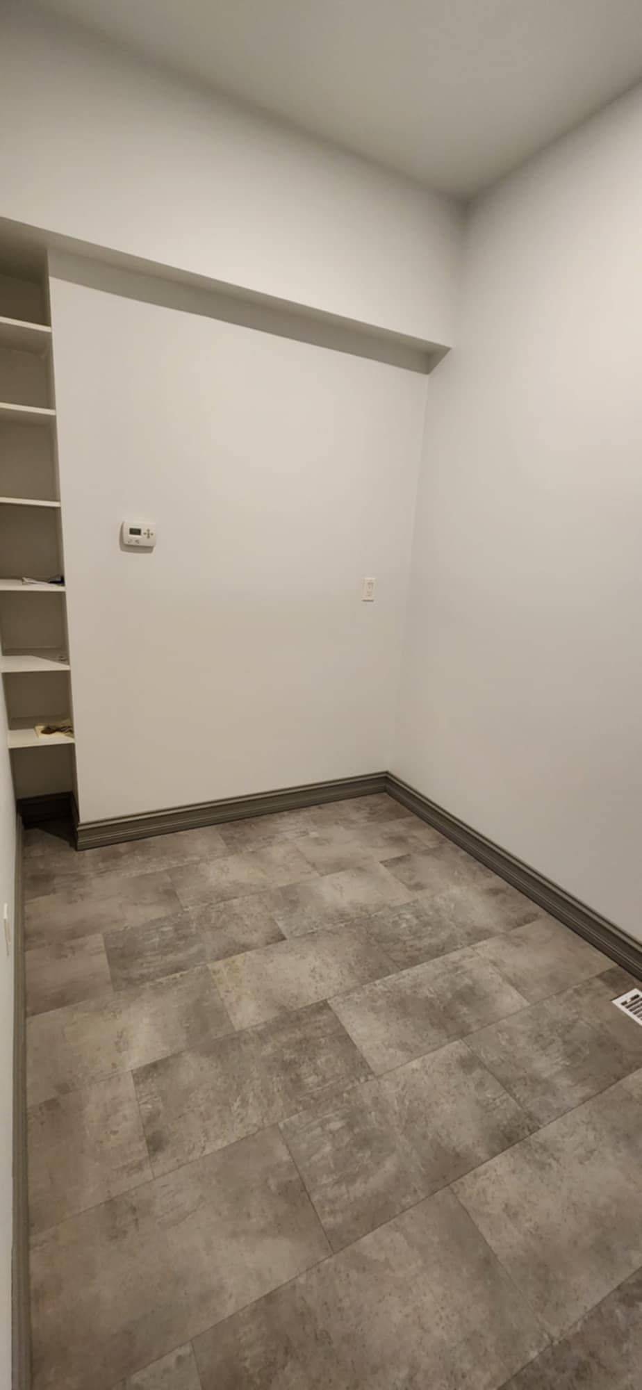 Hanover, ON N4N 1N8,209 10th ST