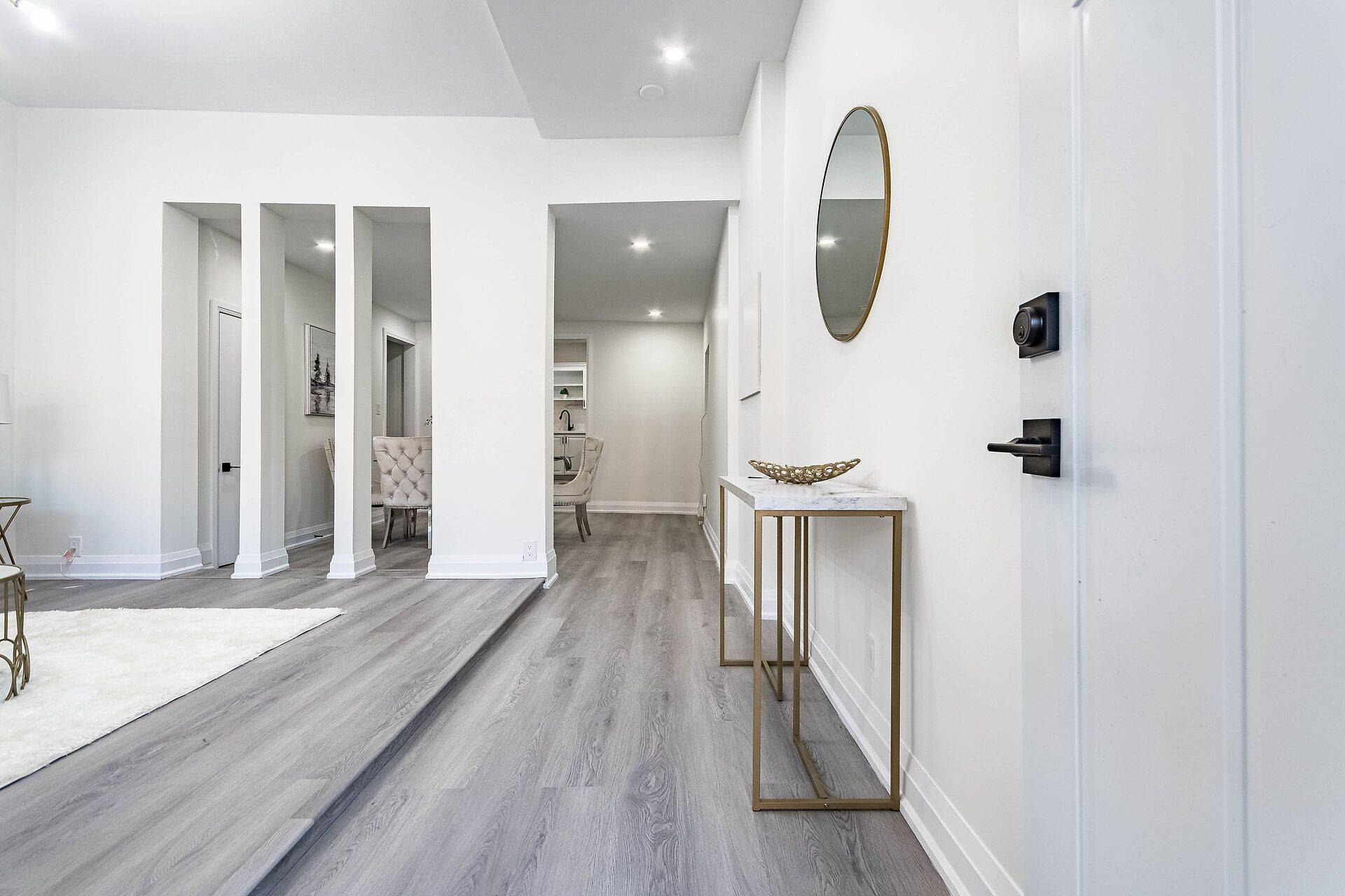 Hamilton, ON L8L 5H8,135 East AVE N